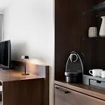 Courtyard By Marriott East 4*