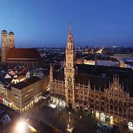 Courtyard By Marriott East Hotel München