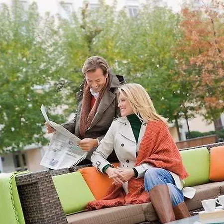 Hotel Courtyard By Marriott East