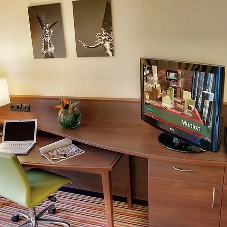 Courtyard By Marriott East 4*