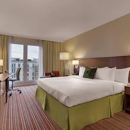 Hotel Courtyard By Marriott East Munich