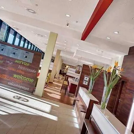 Hotel Courtyard By Marriott East Munich
