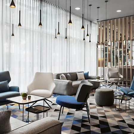 Hotel Courtyard By Marriott East 4*