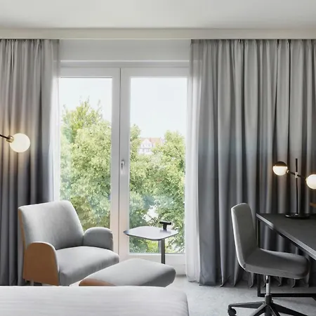 Courtyard By Marriott East München