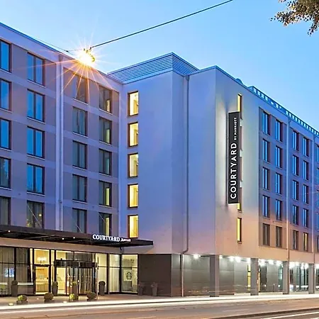Szálloda Courtyard By Marriott East München