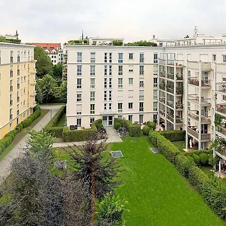 Courtyard By Marriott East München