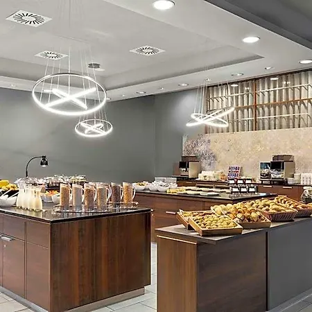 Courtyard By Marriott East Szálloda München