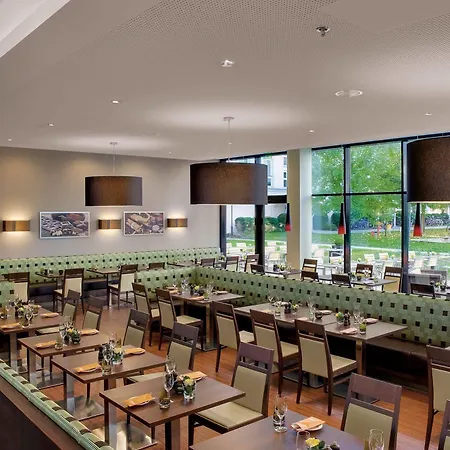 Courtyard By Marriott East 4* Monachium