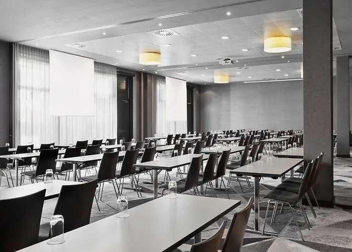 מלון Courtyard By Marriott East מינכן