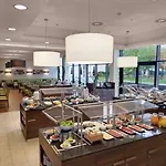 Courtyard By Marriott East Hotel München