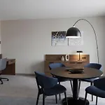 Hotel Courtyard By Marriott East 4*