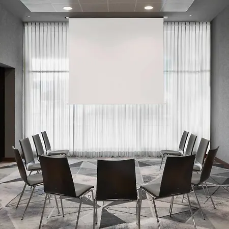 Hotel Courtyard By Marriott East Munich